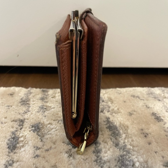 Authentic Louis Vuitton Long Bifold Monogram Wallet - Brown - Picture 7 of 8